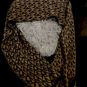 Michael Kors scarf